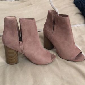 Mauve peep toe Faux suede - never worn.size 8.5